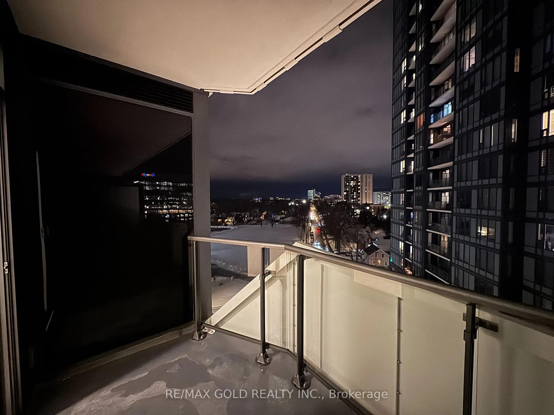 Photo 26 of Unit 907, 25 Wellington Street S, Kitchener — HOMEH