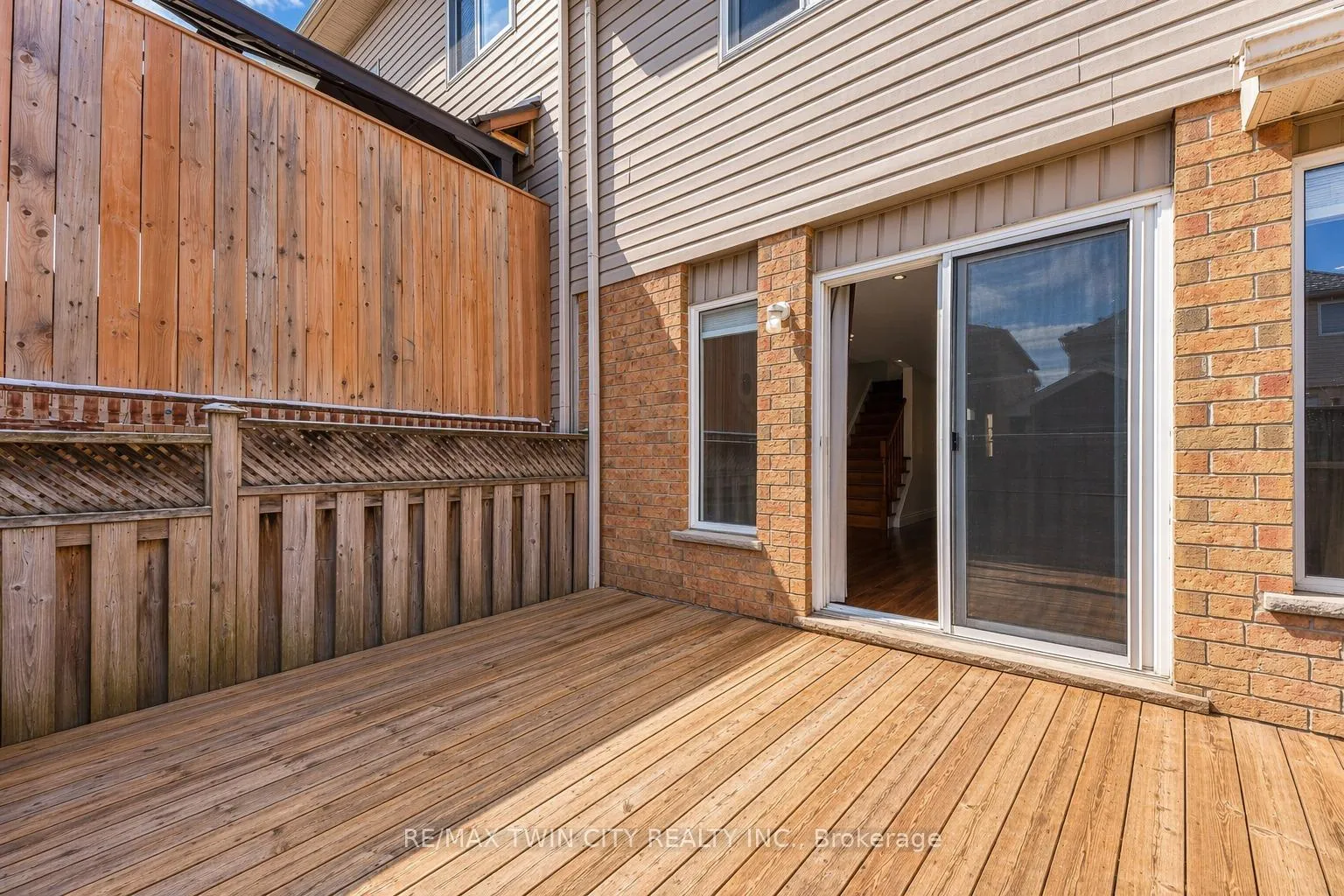 Photo 32 of 90 Donnenwerth Drive, Kitchener — HOMEH