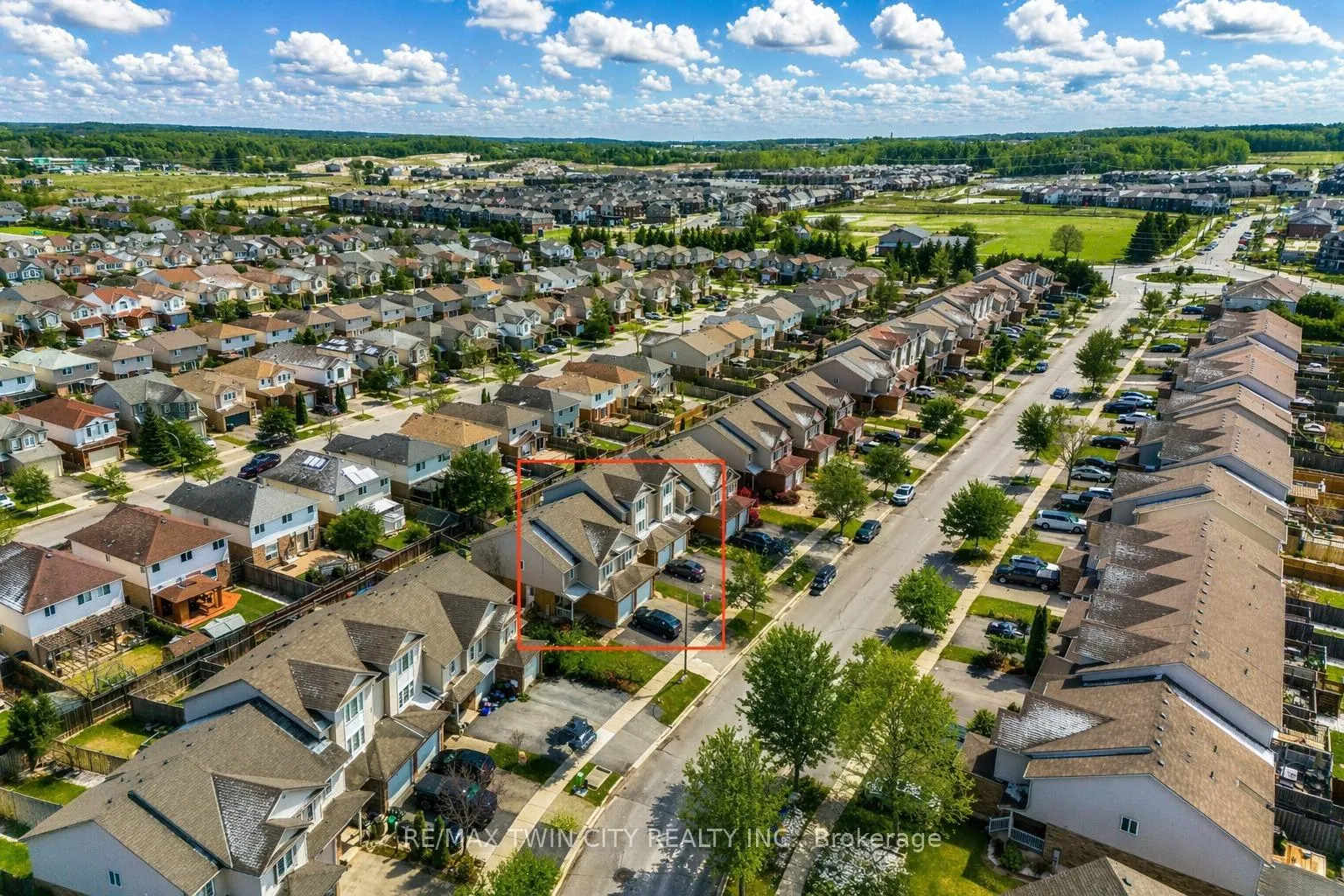 Photo 35 of 90 Donnenwerth Drive, Kitchener — HOMEH