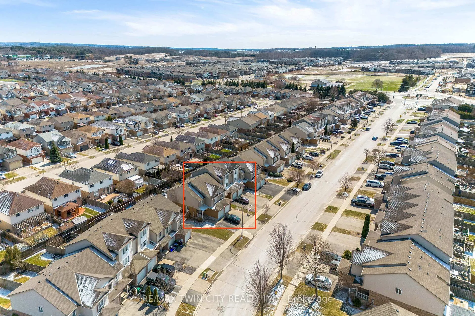 Photo 39 of 90 Donnenwerth Drive, Kitchener — HOMEH