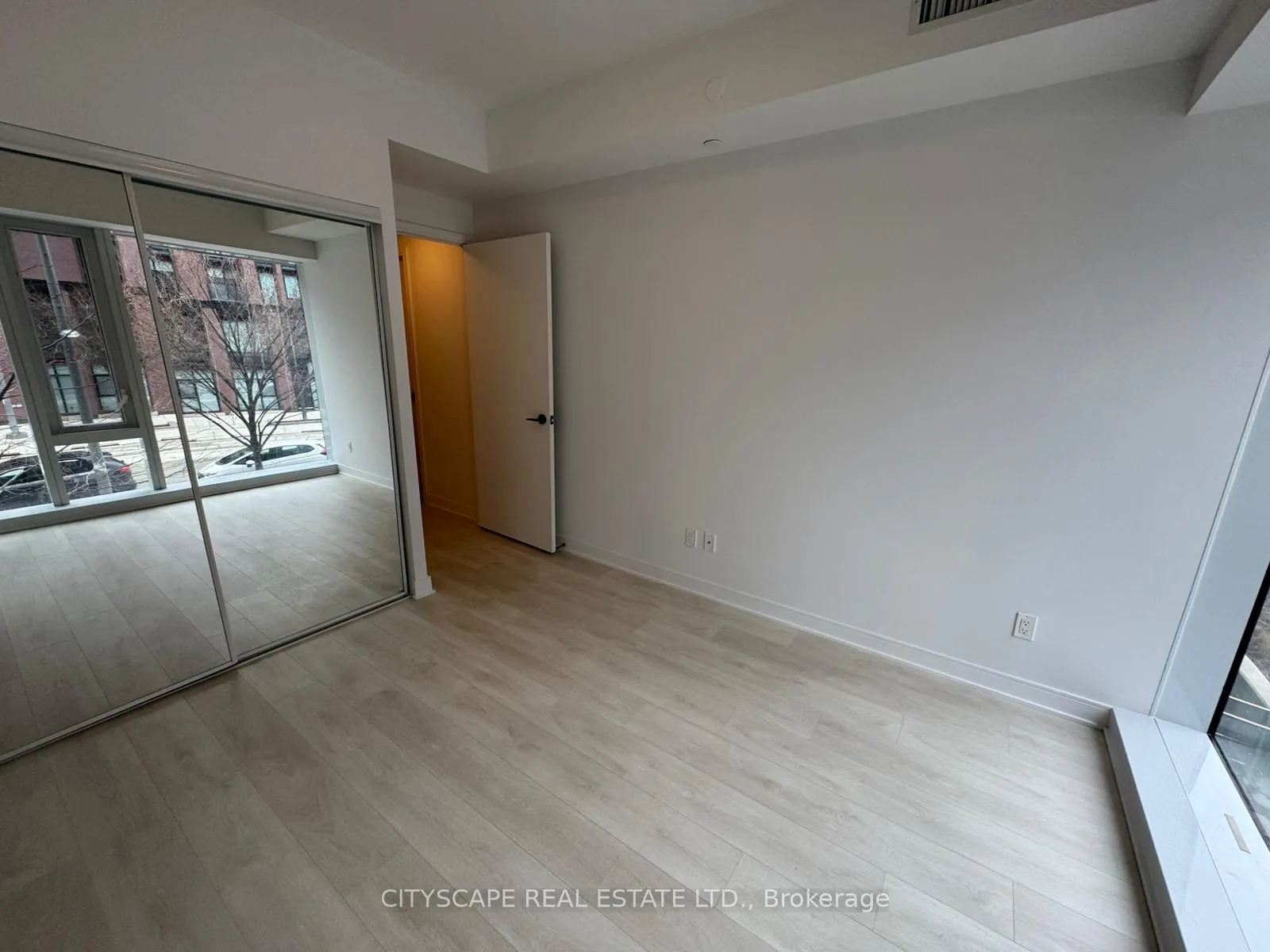 Photo 16 of Unit S122, 180 Mill Street, Toronto, Waterfront Communities — HOMEH