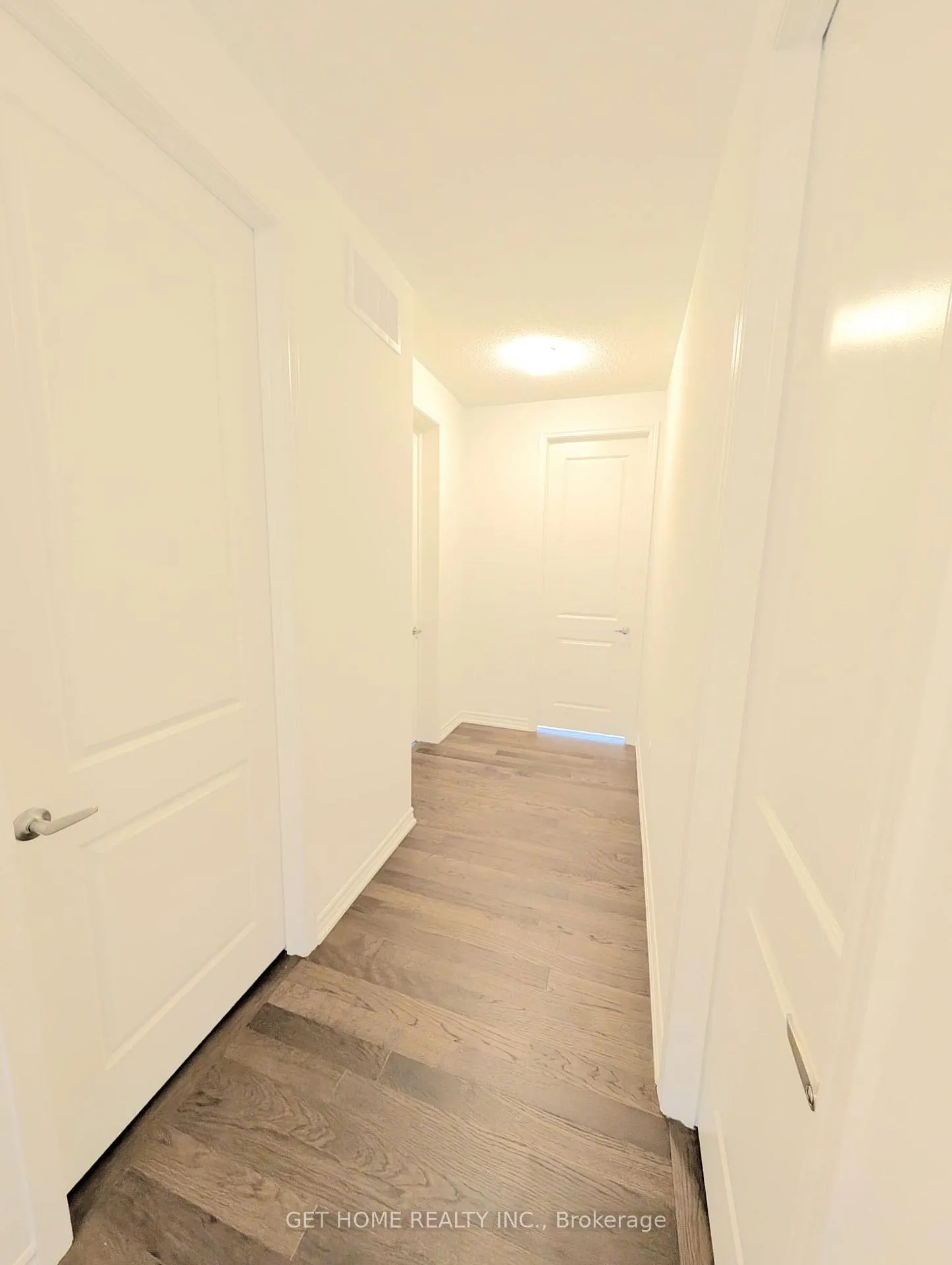 Photo 5 of 352 Madelaine Drive, Barrie, Painswick South — HOMEH