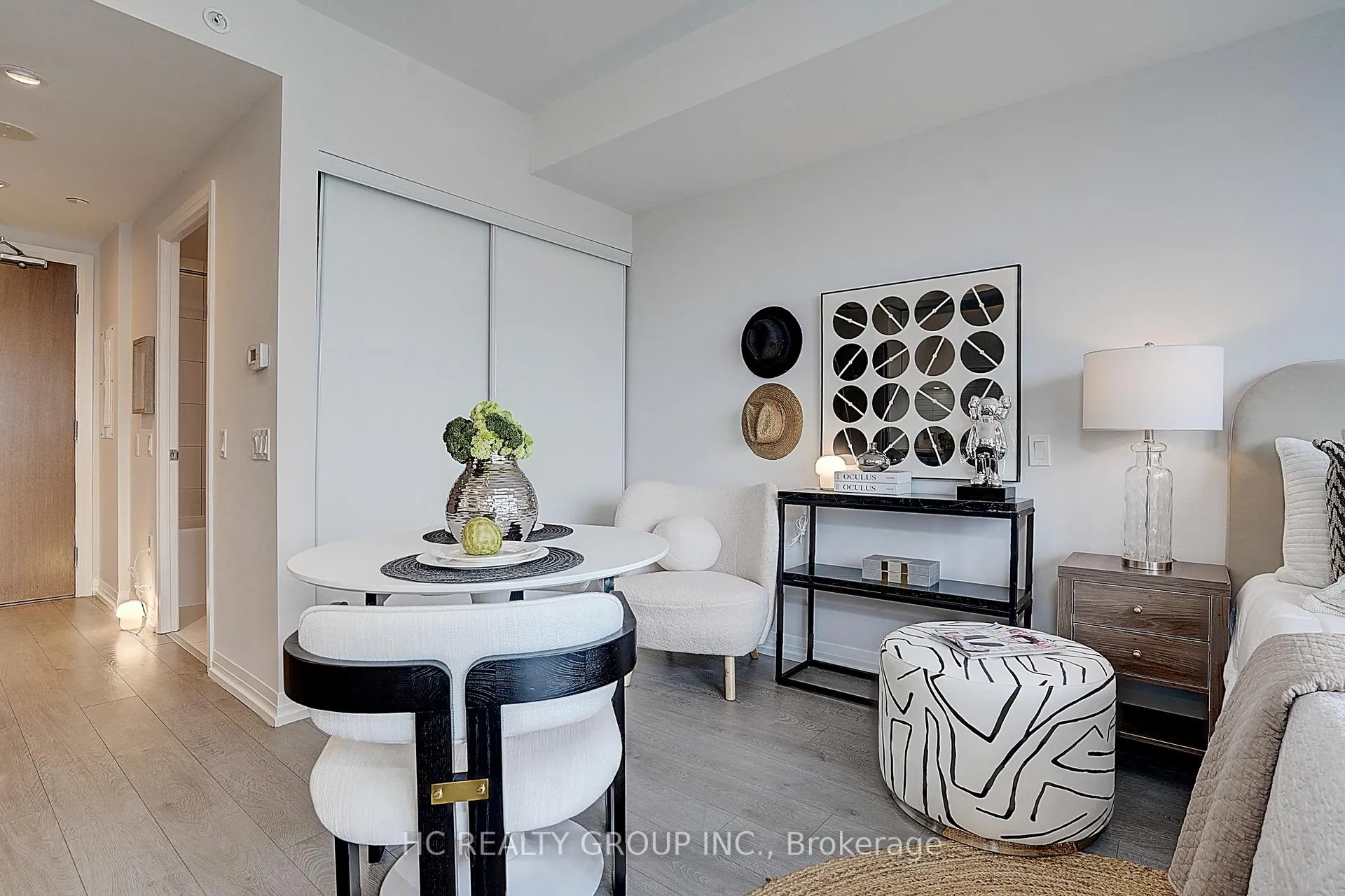 Photo 5 of Unit 2211, 251 Jarvis Street, Toronto, Church-Yonge Corridor — HOMEH