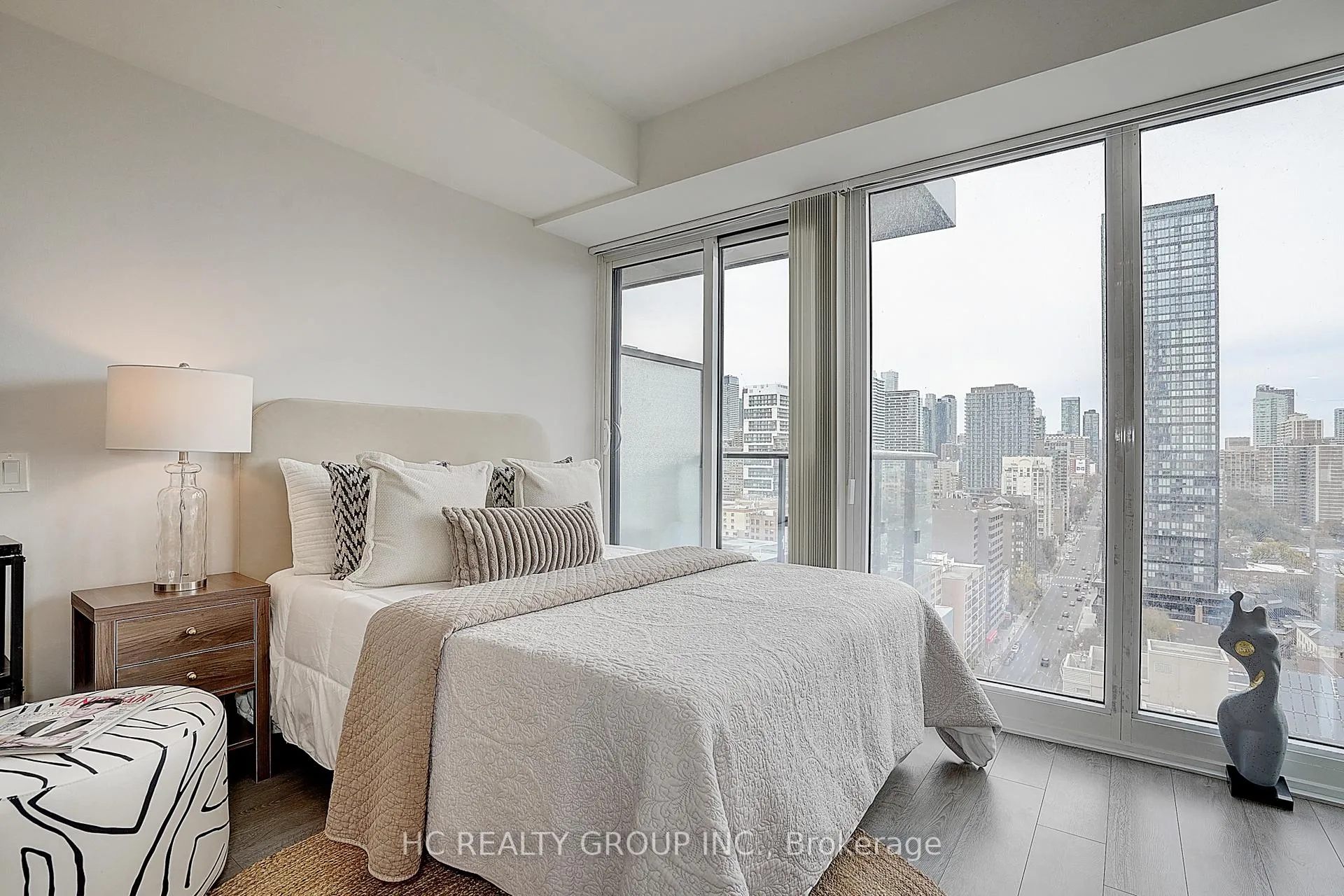 Photo 12 of Unit 2211, 251 Jarvis Street, Toronto, Church-Yonge Corridor — HOMEH