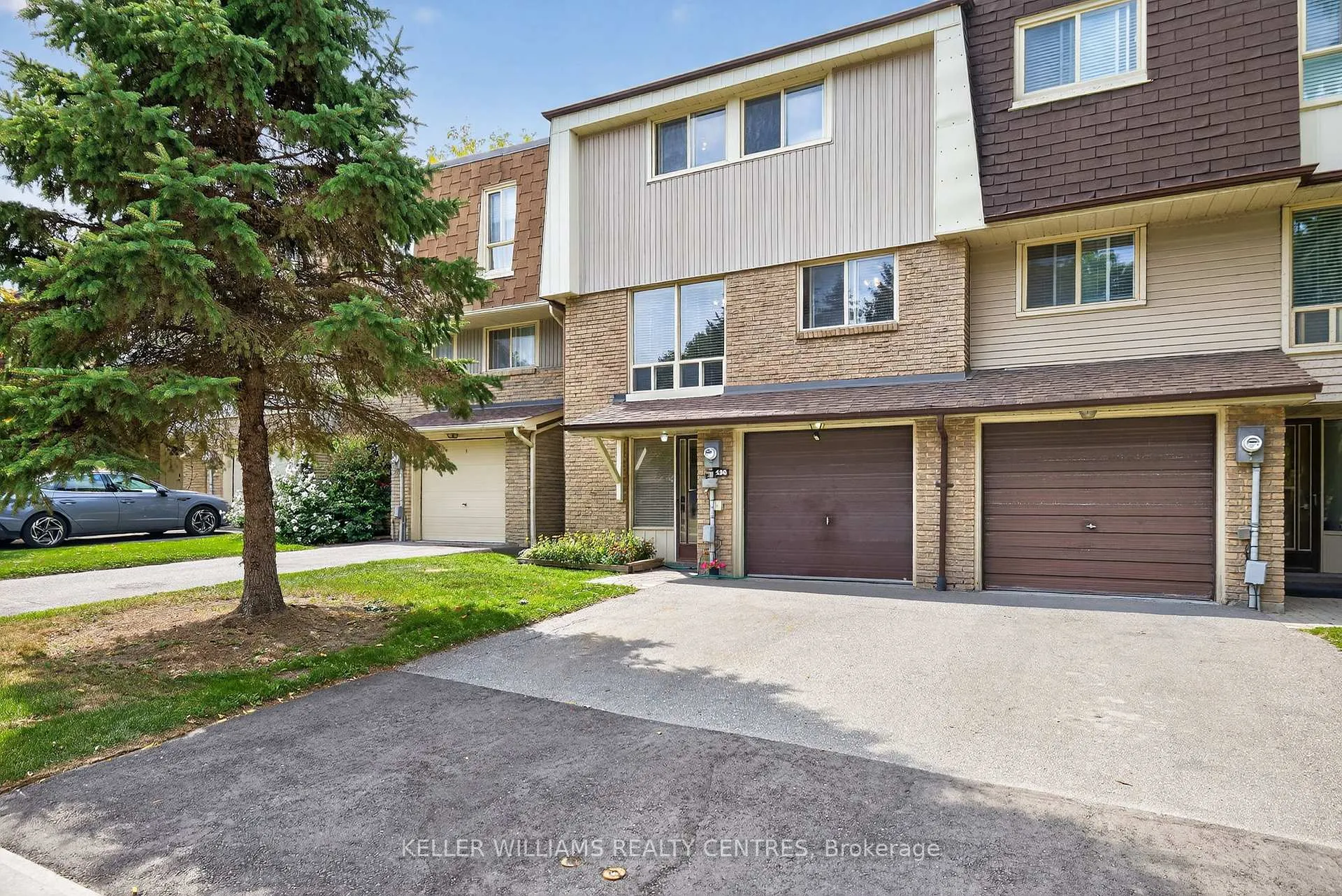 Photo 4 of 100 Poplar Crescent, Aurora, Aurora Highlands — HOMEH