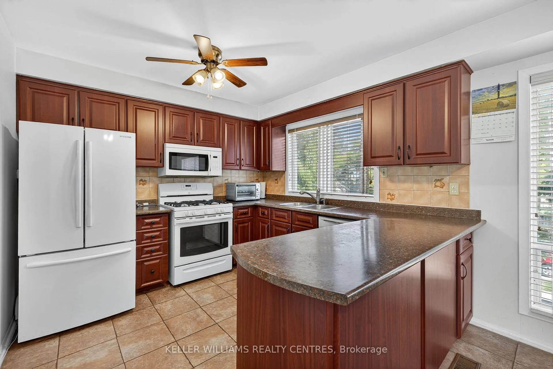Photo 25 of 100 Poplar Crescent, Aurora, Aurora Highlands — HOMEH