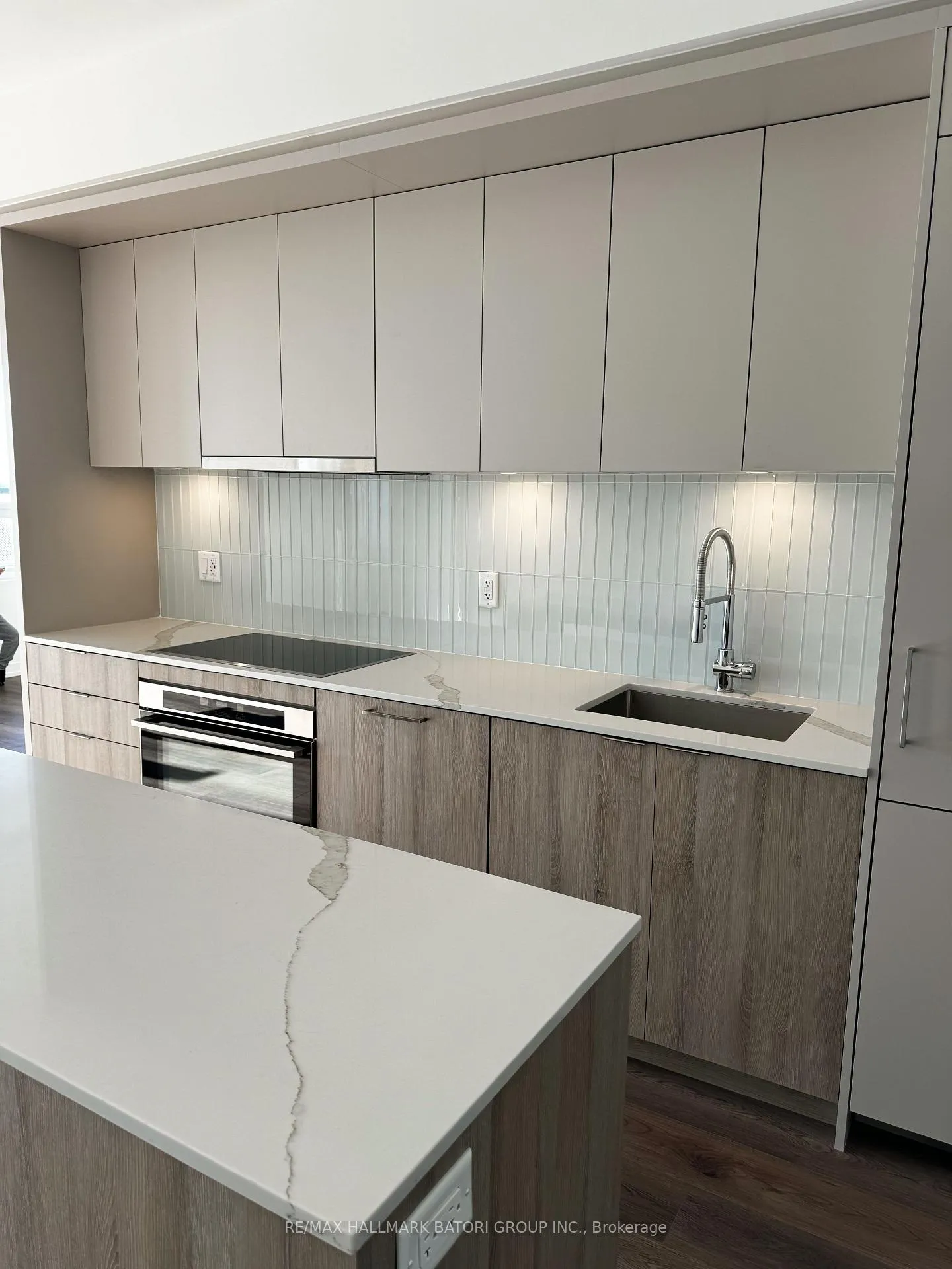 Photo 1 of Unit 608, 863 St. Clair Avenue W, Toronto, Wychwood — HOMEH