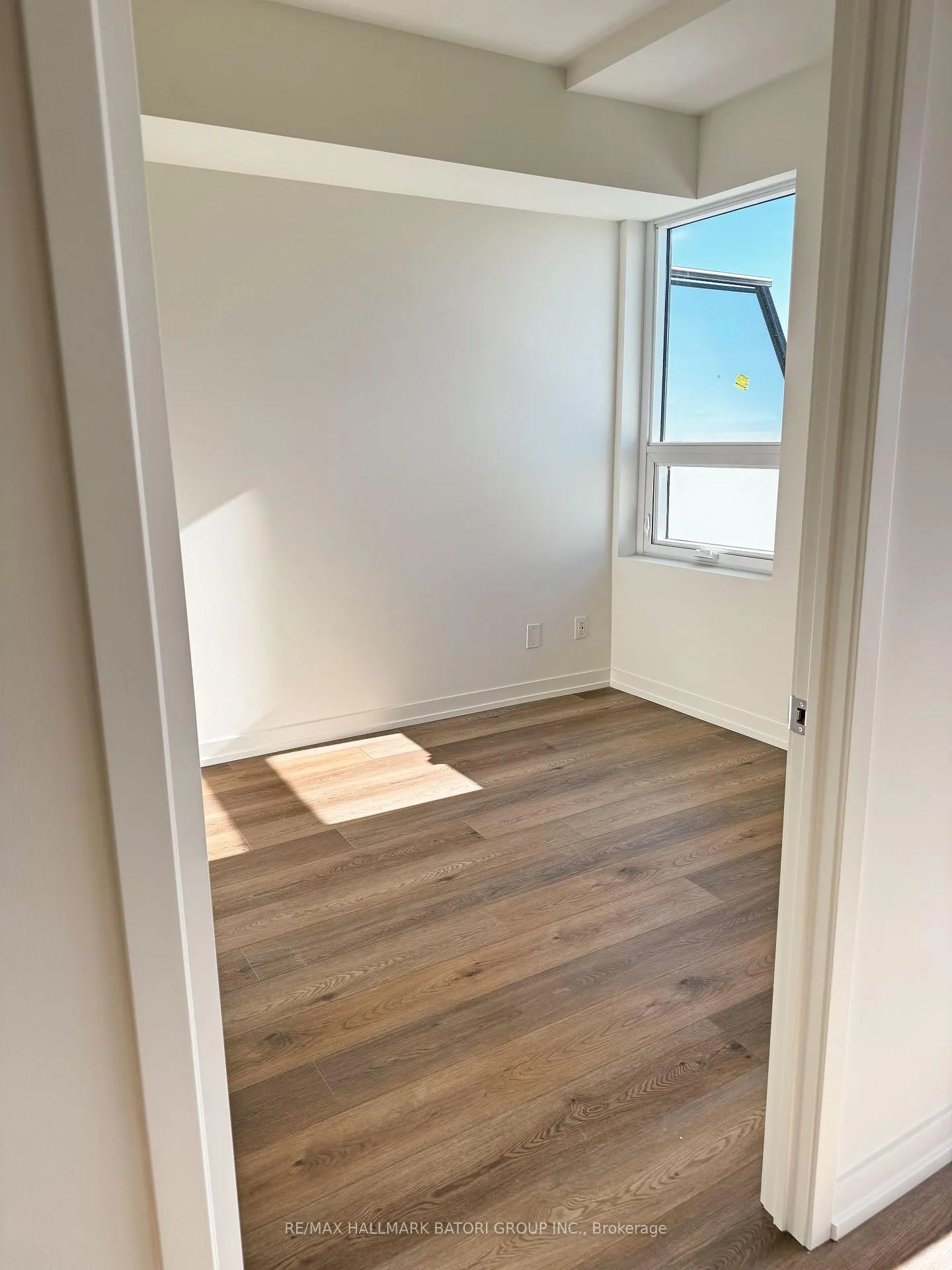 Photo 6 of Unit 608, 863 St. Clair Avenue W, Toronto, Wychwood — HOMEH