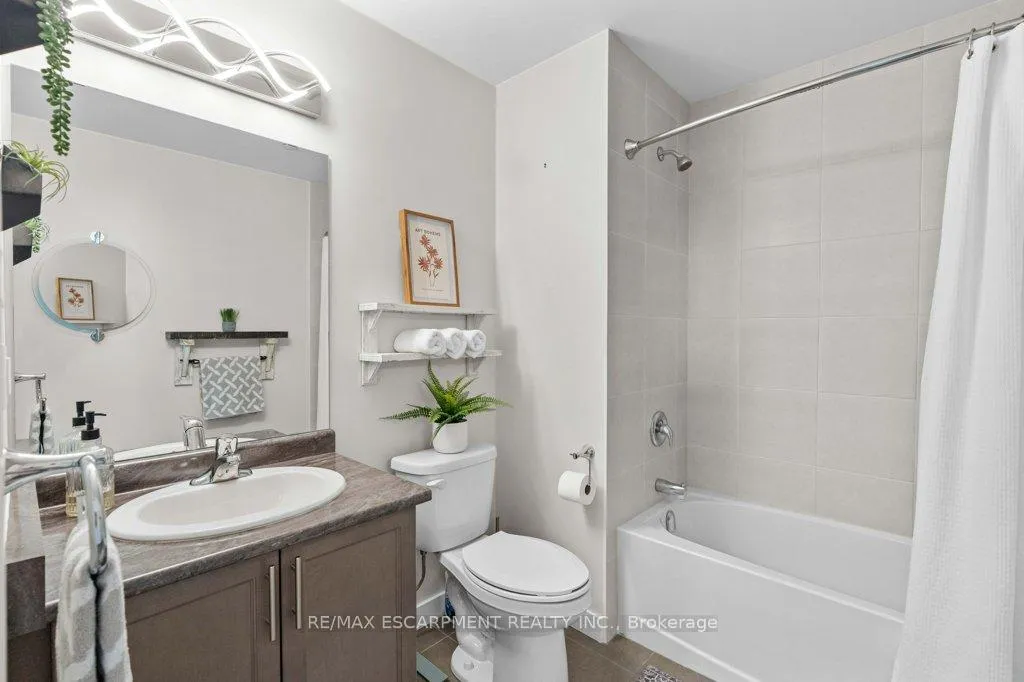Photo 18 of Unit 511, 125 Shoreview Place, Hamilton, Stoney Creek — HOMEH