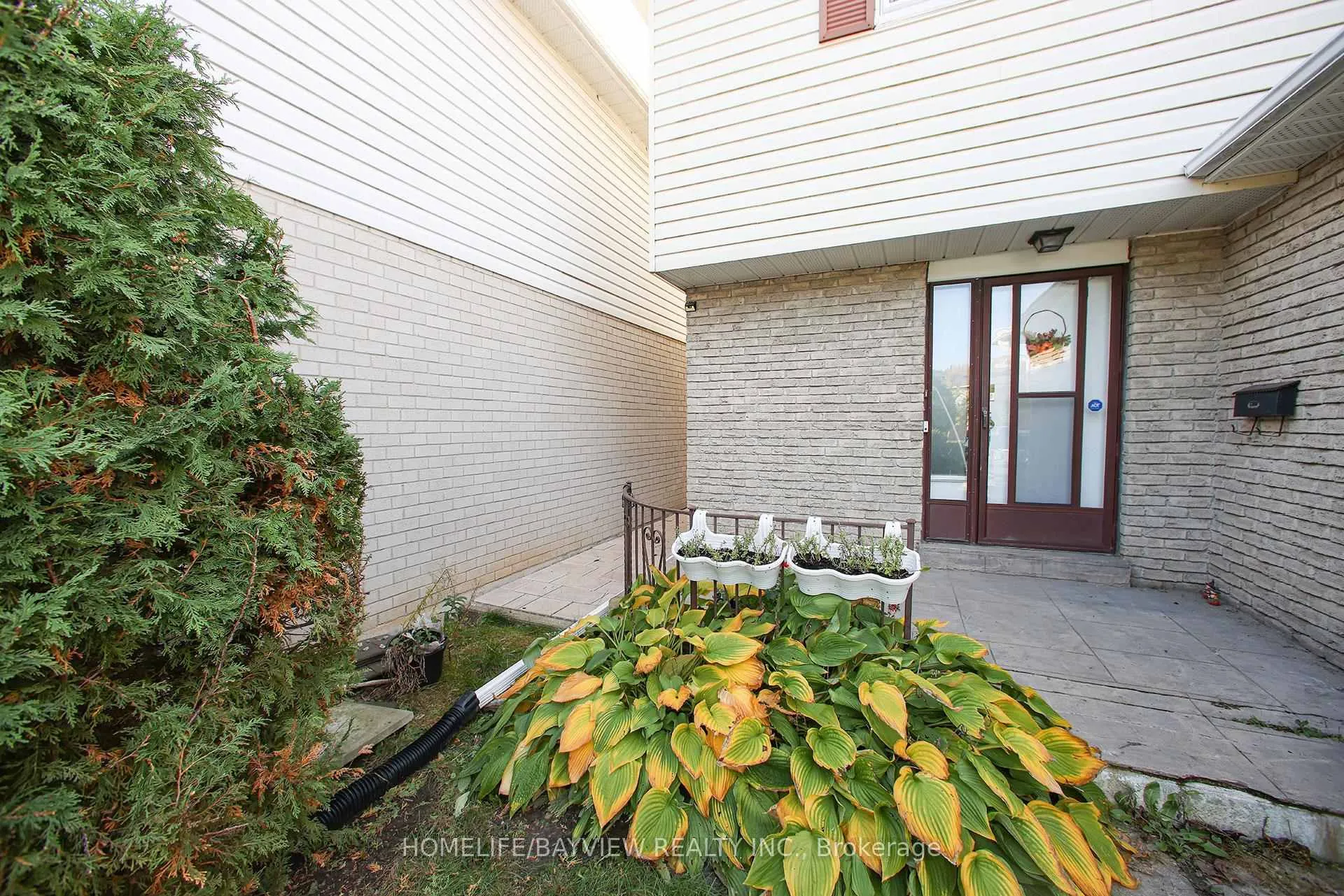 Photo 2 of Unit Basment, 114 Holm Crescent, Markham, Aileen-Willowbrook — HOMEH