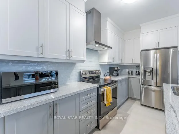 Photo 18 of 36 Shawbridge Court, Hamilton, Stoney Creek Mountain — HOMEH