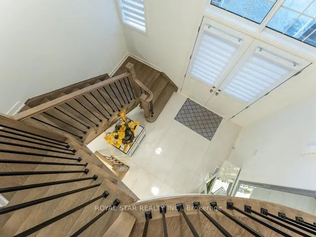 Photo 20 of 36 Shawbridge Court, Hamilton, Stoney Creek Mountain — HOMEH
