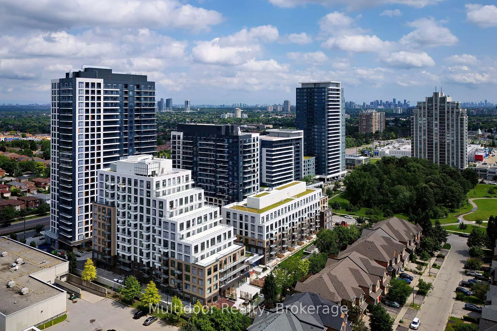 Photo 1 of Unit D-423, 8 Beverley Glen Boulevard, Vaughan, Beverley Glen — HOMEH