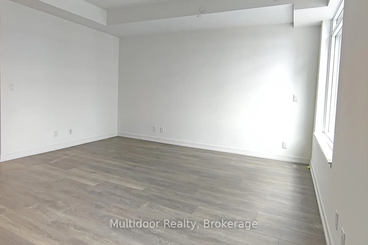 Photo 3 of Unit D-423, 8 Beverley Glen Boulevard, Vaughan, Beverley Glen — HOMEH