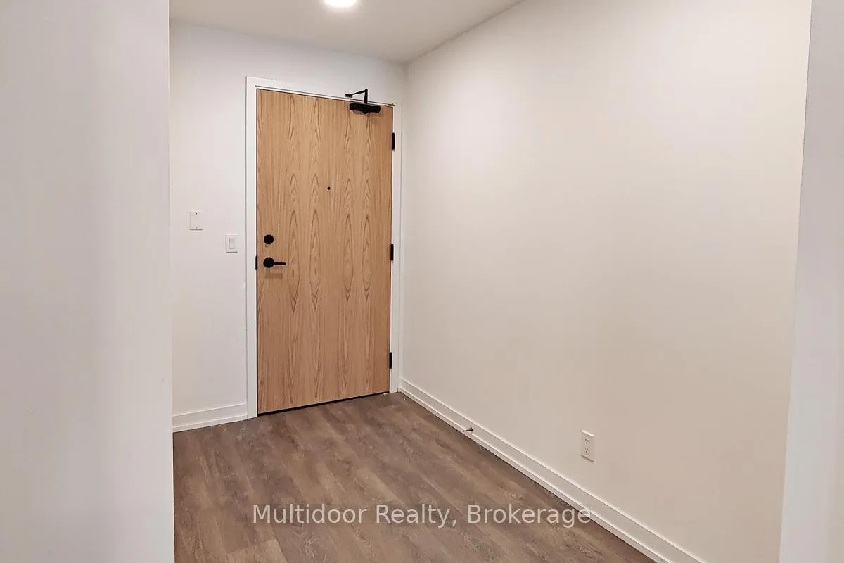 Photo 4 of Unit D-423, 8 Beverley Glen Boulevard, Vaughan, Beverley Glen — HOMEH