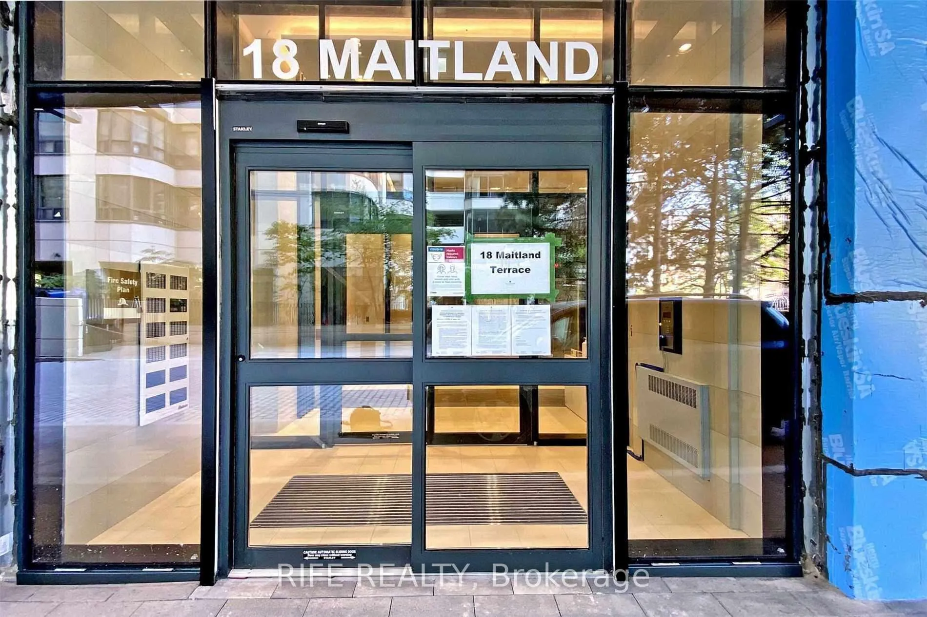 Photo 2 of Unit 702, 18 Maitland Terrace, Toronto, Church-Yonge Corridor — HOMEH