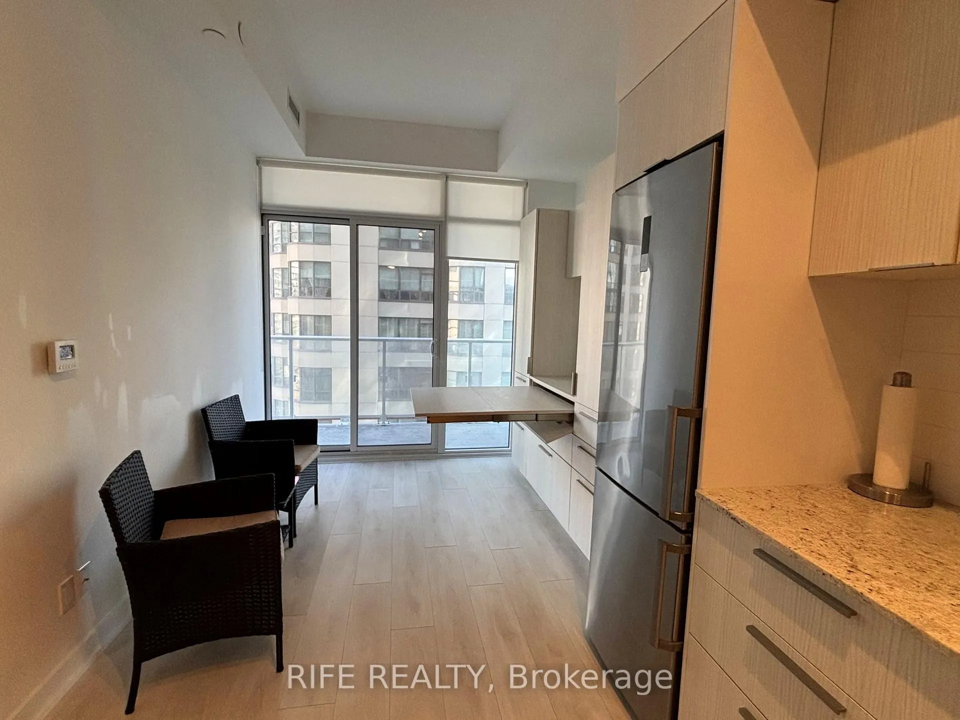 Photo 4 of Unit 702, 18 Maitland Terrace, Toronto, Church-Yonge Corridor — HOMEH