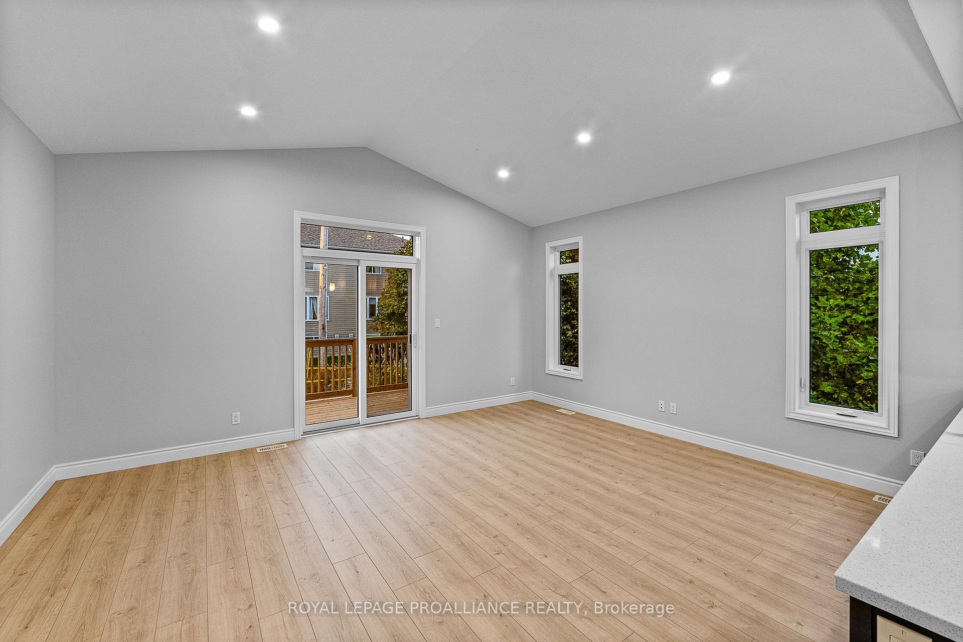 Photo 10 of 109 Lakehurst Street, Brighton, Rural Brighton — HOMEH