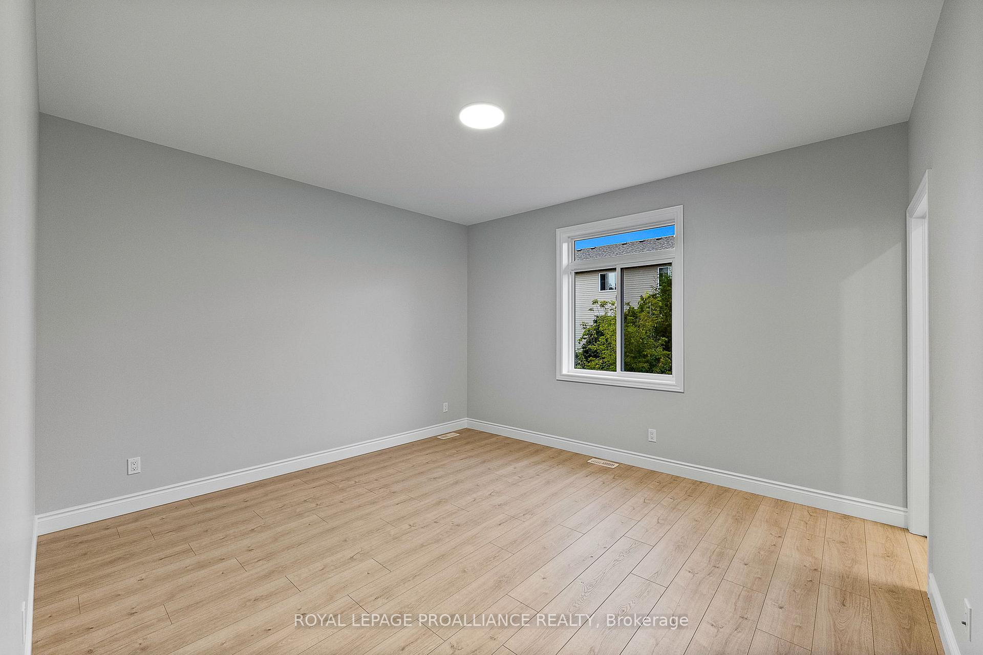 Photo 16 of 109 Lakehurst Street, Brighton, Rural Brighton — HOMEH