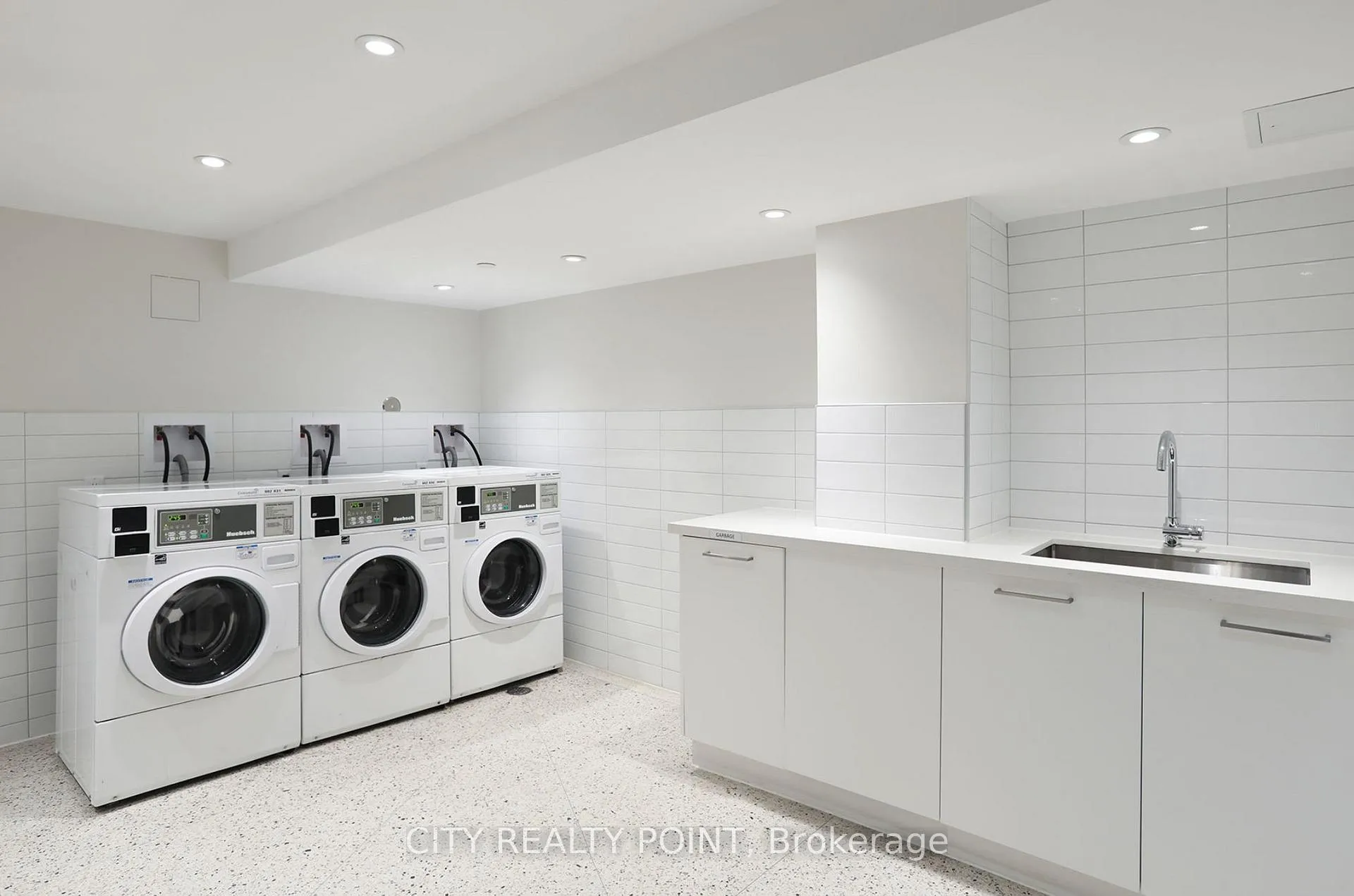 Photo 10 of Unit 606, 485 Huron Street, Toronto, The Annex — HOMEH