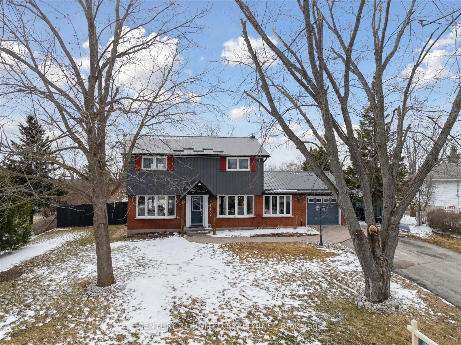 Photo 4 of 2208 Preston Road, Cavan Monaghan, Cavan Twp — HOMEH