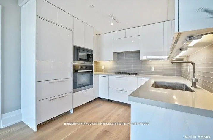 Photo 4 of Unit 208, 3 Southvale Drive, Toronto, Leaside — HOMEH
