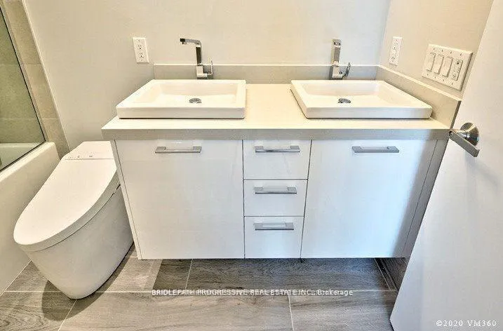 Photo 14 of Unit 208, 3 Southvale Drive, Toronto, Leaside — HOMEH