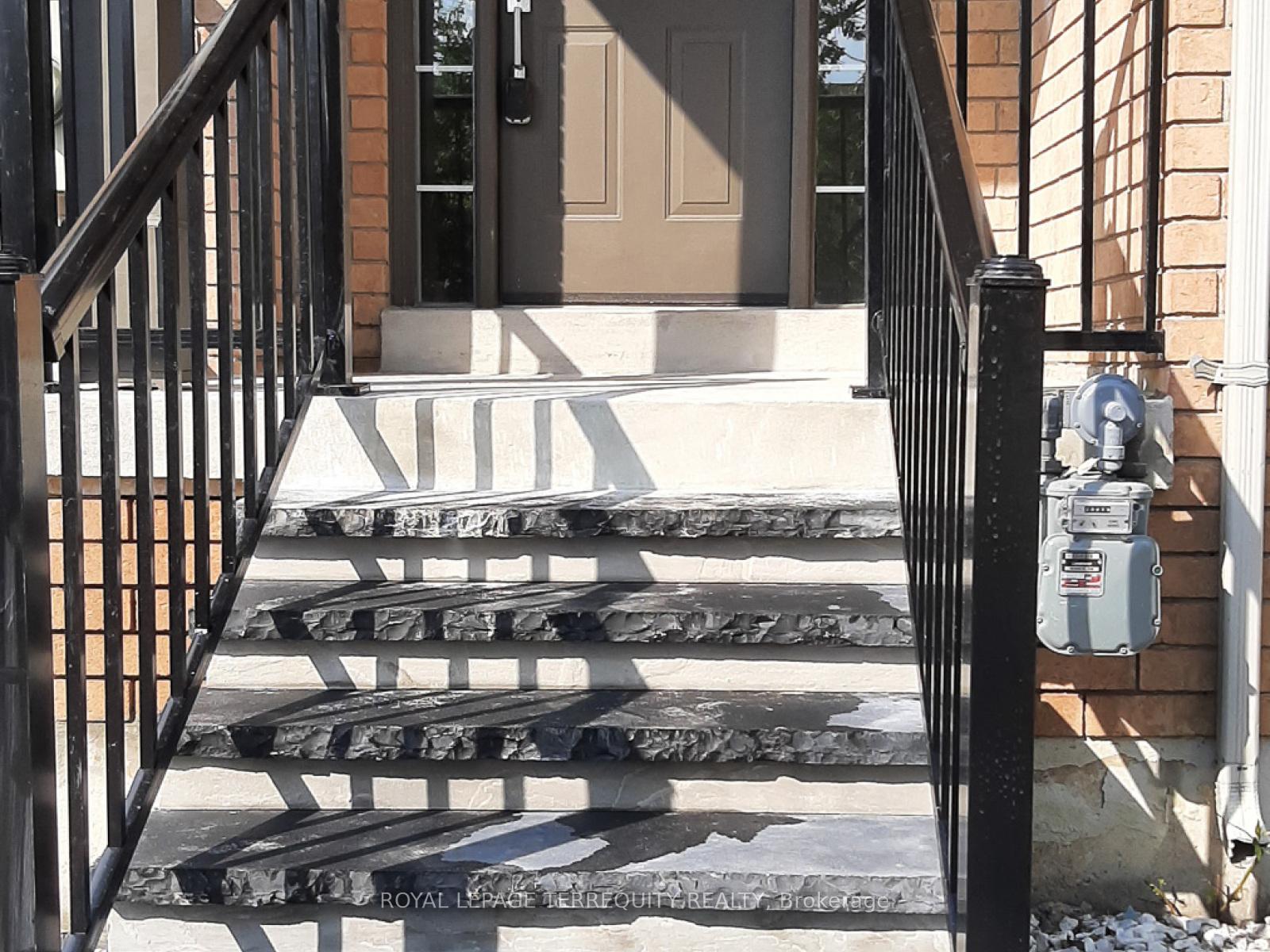 Photo 20 of 39 Frank Johnston Road, Caledon, Bolton West — HOMEH