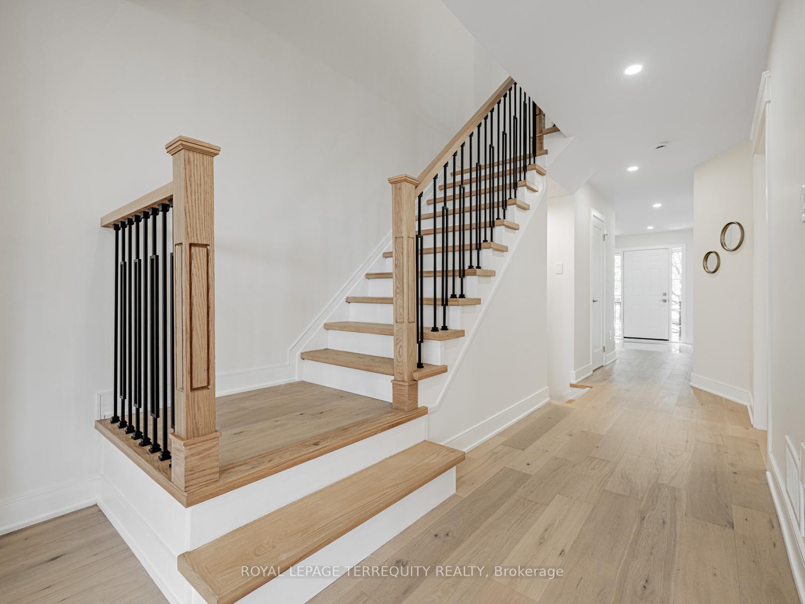 Photo 2 of 39 Frank Johnston Road, Caledon, Bolton West — HOMEH