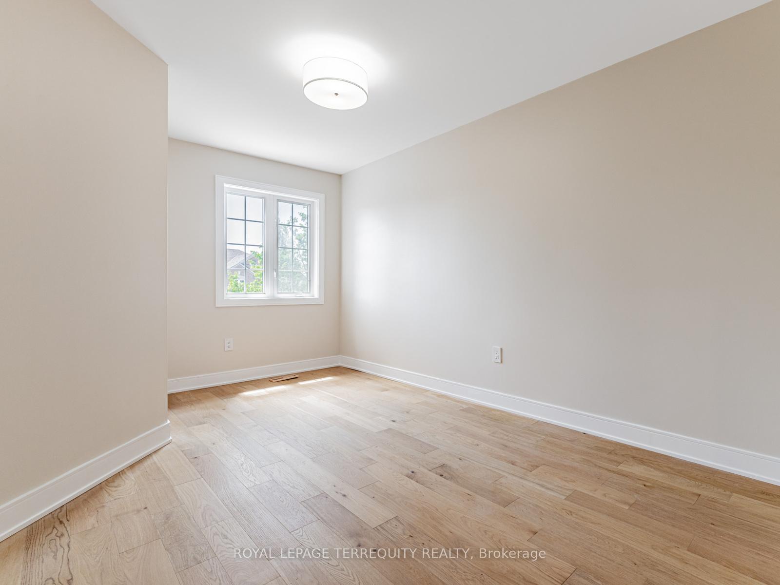 Photo 7 of 39 Frank Johnston Road, Caledon, Bolton West — HOMEH