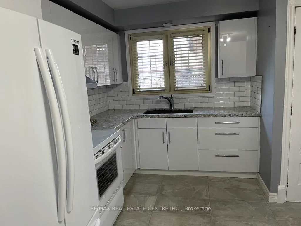 Photo 6 of 64 Sandsprings Crescent, Kitchener — HOMEH