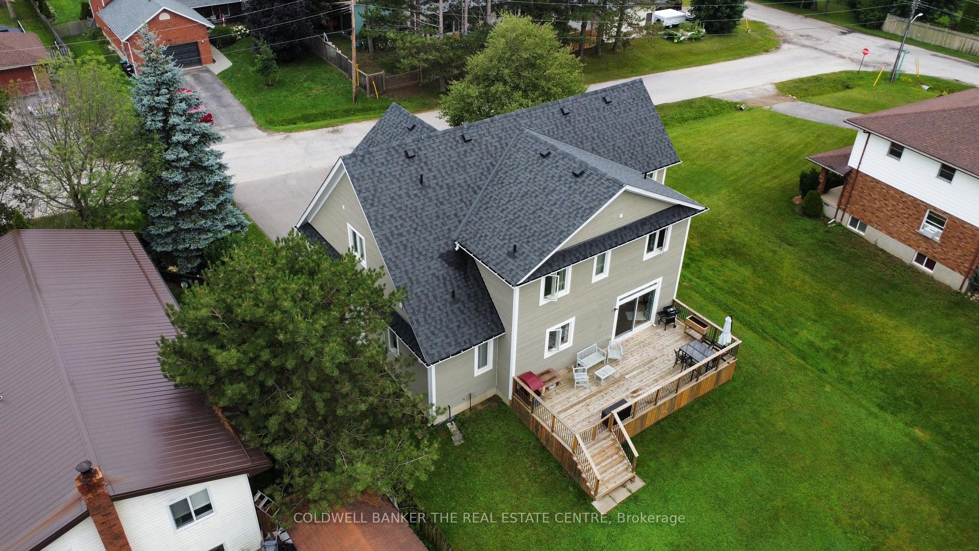 Photo 2 of 202 Clarence Street, Clearview, Stayner — HOMEH