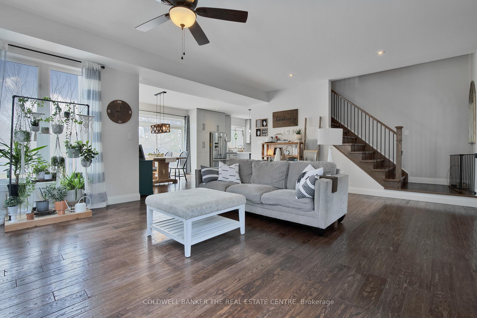 Photo 5 of 202 Clarence Street, Clearview, Stayner — HOMEH
