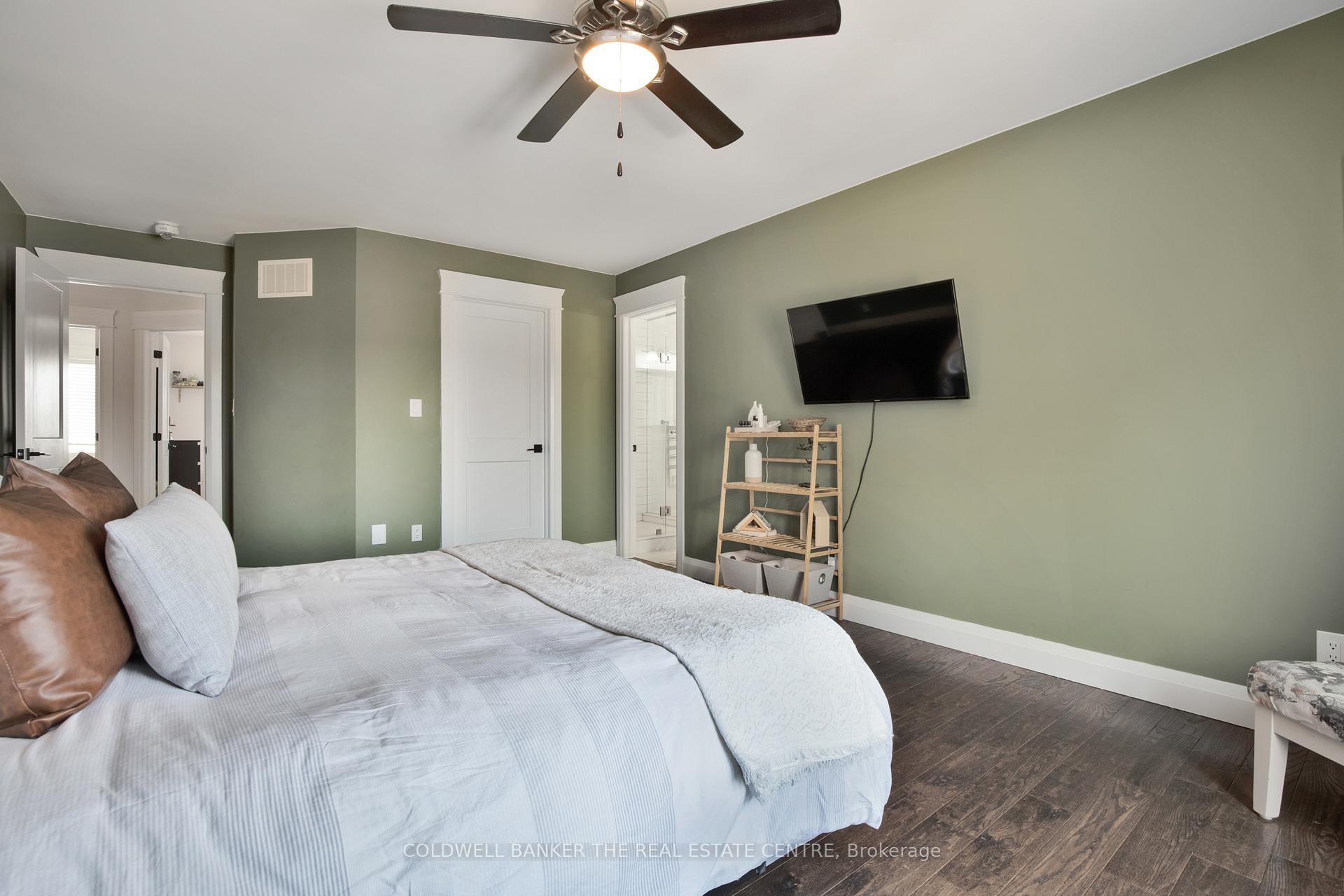 Photo 33 of 202 Clarence Street, Clearview, Stayner — HOMEH