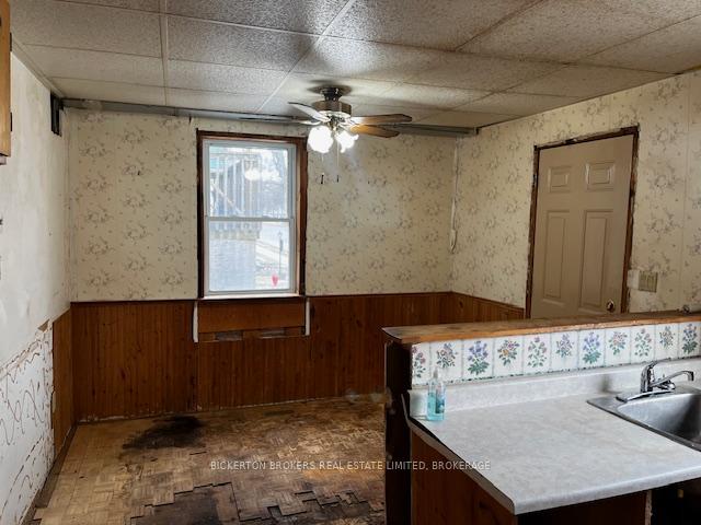 Photo 14 of 453 Stone Street N, Gananoque — HOMEH