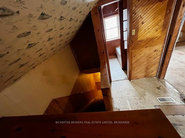 Photo 27 of 453 Stone Street N, Gananoque — HOMEH