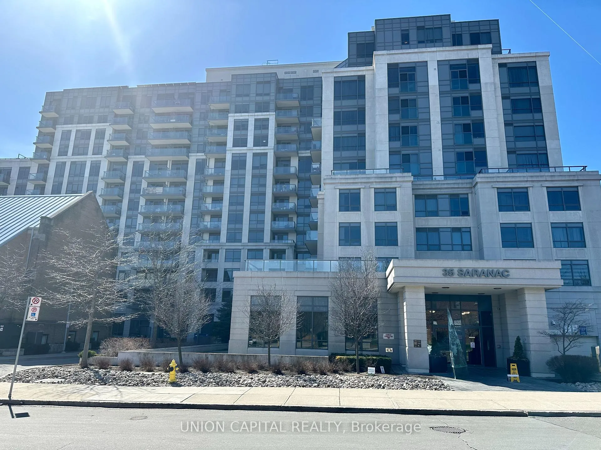 Photo 2 of Unit 821, 35 Saranac Boulevard, Toronto, Englemount-Lawrence — HOMEH