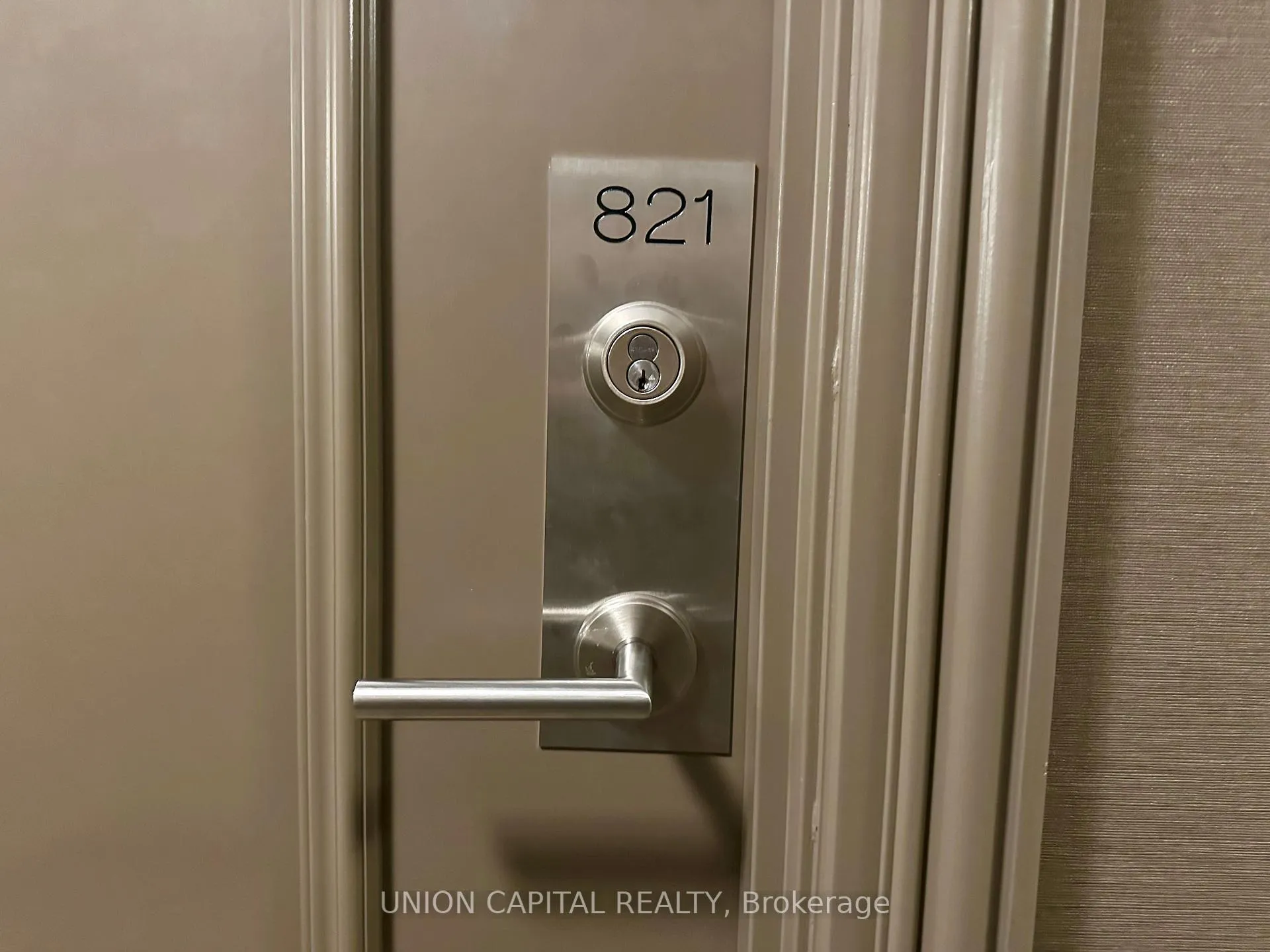 Photo 3 of Unit 821, 35 Saranac Boulevard, Toronto, Englemount-Lawrence — HOMEH
