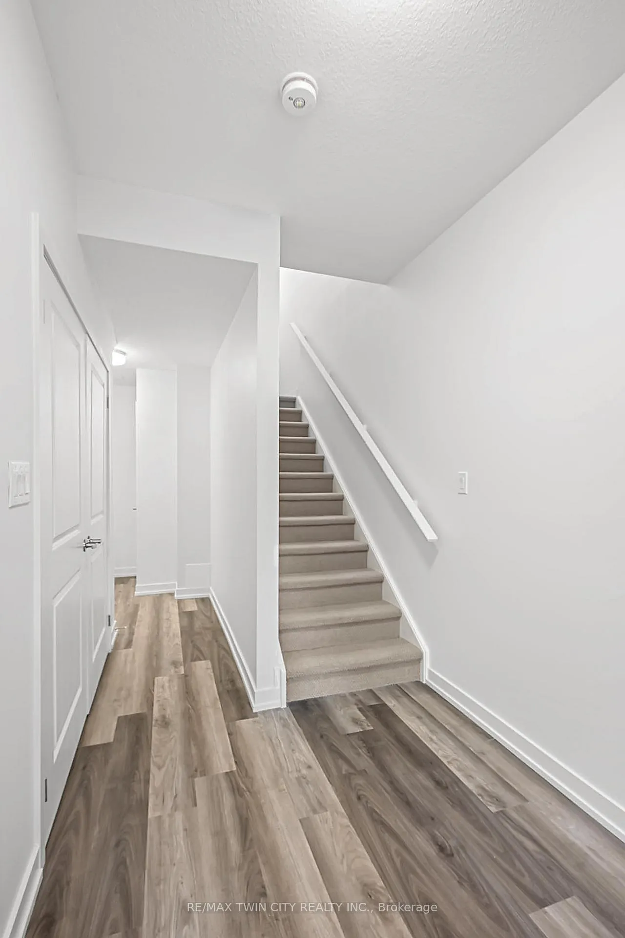 Photo 7 of Unit 12, 205 West Oak Trail, Kitchener — HOMEH