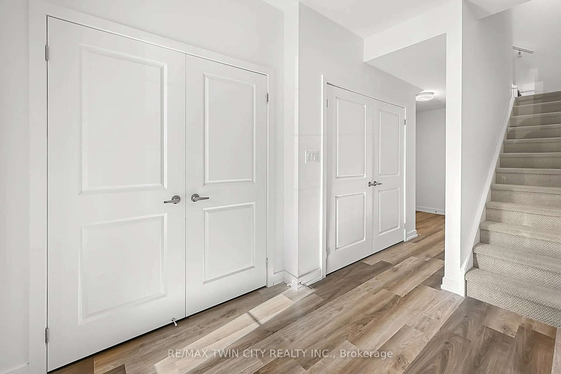 Photo 9 of Unit 12, 205 West Oak Trail, Kitchener — HOMEH