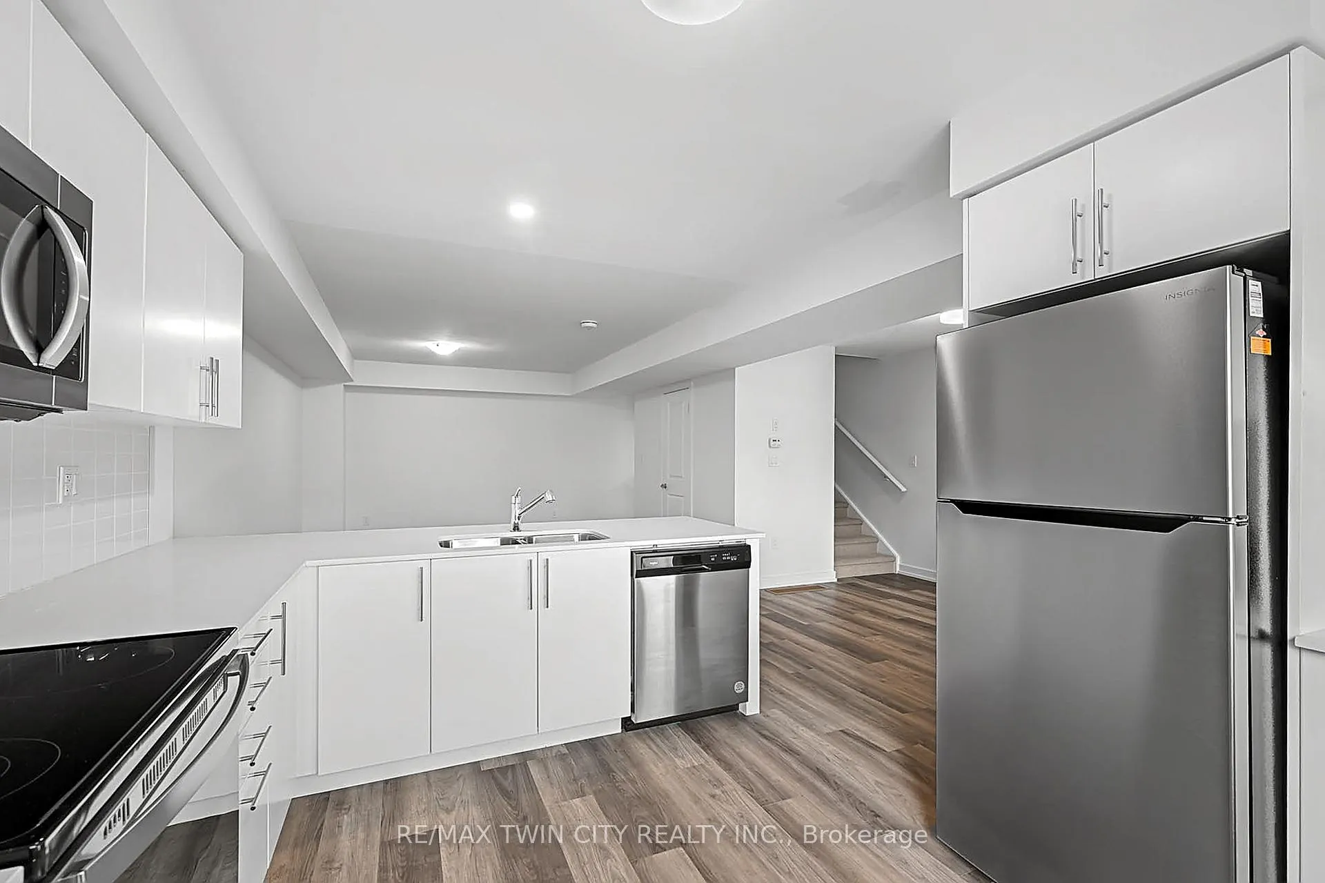 Photo 14 of Unit 12, 205 West Oak Trail, Kitchener — HOMEH