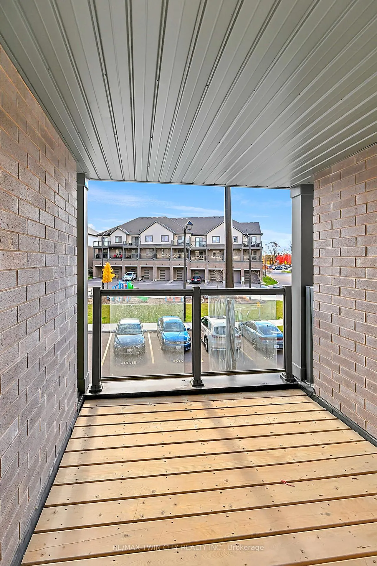 Photo 19 of Unit 12, 205 West Oak Trail, Kitchener — HOMEH
