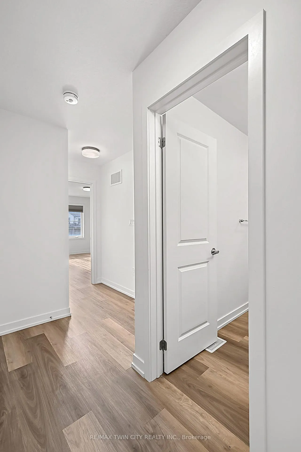 Photo 21 of Unit 12, 205 West Oak Trail, Kitchener — HOMEH
