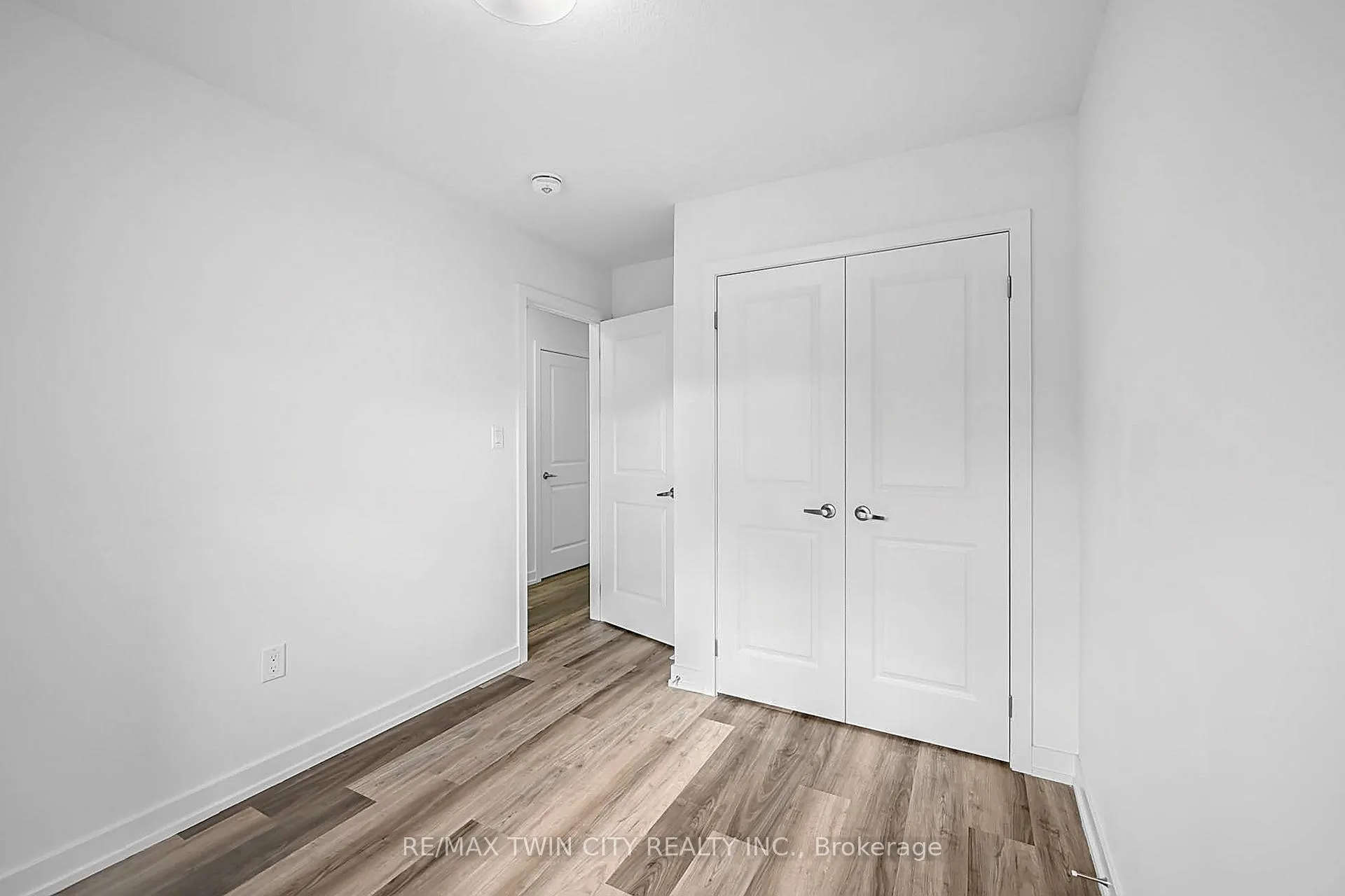 Photo 30 of Unit 12, 205 West Oak Trail, Kitchener — HOMEH