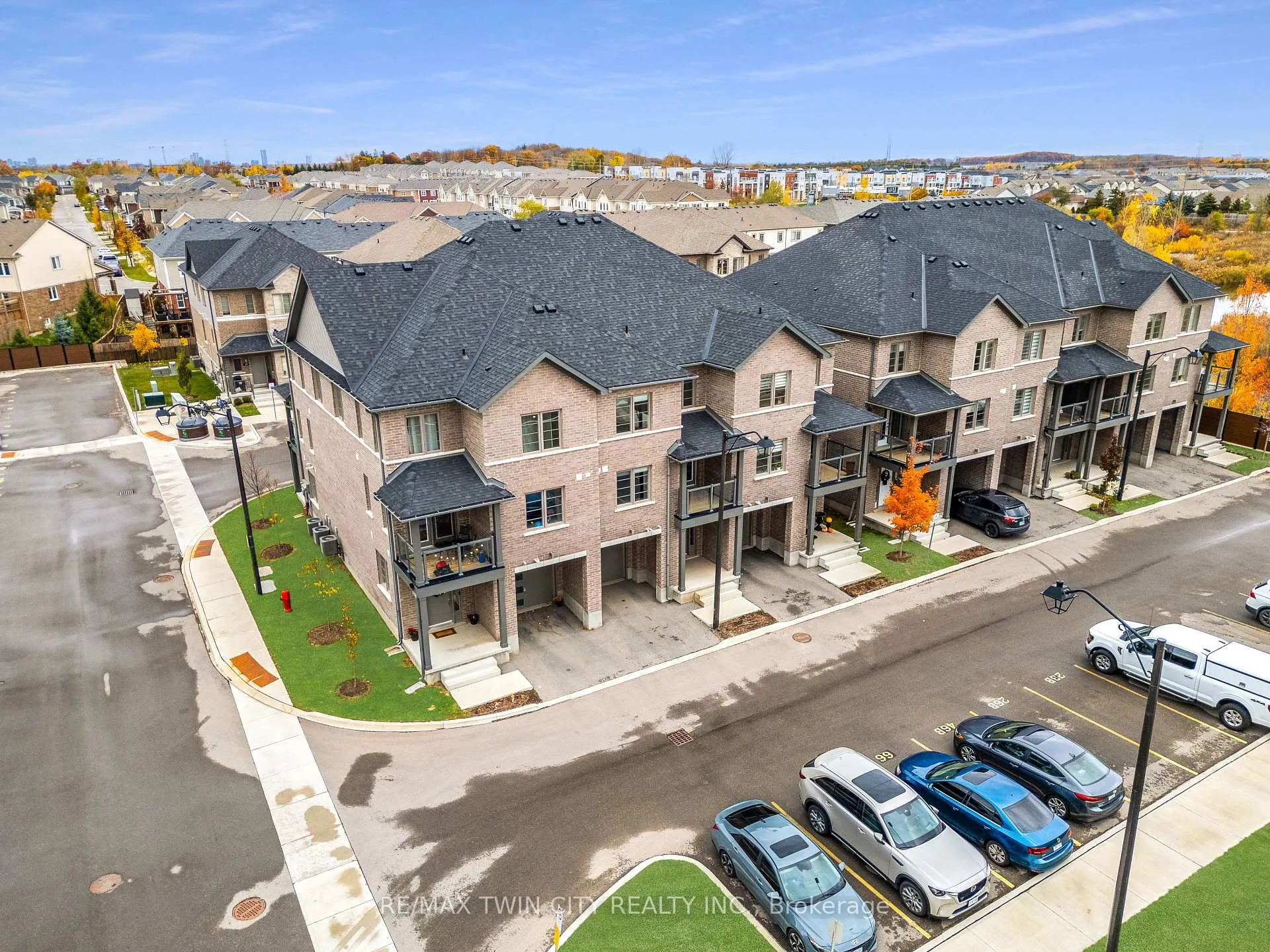 Photo 34 of Unit 12, 205 West Oak Trail, Kitchener — HOMEH
