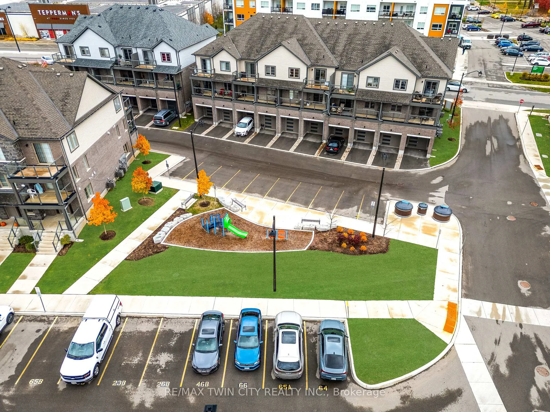 Photo 37 of Unit 12, 205 West Oak Trail, Kitchener — HOMEH