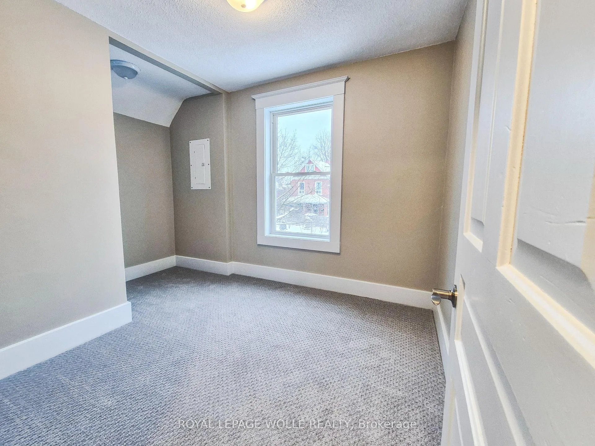 Photo 6 of Unit 2, 60 Betzner Avenue N, Waterloo — HOMEH