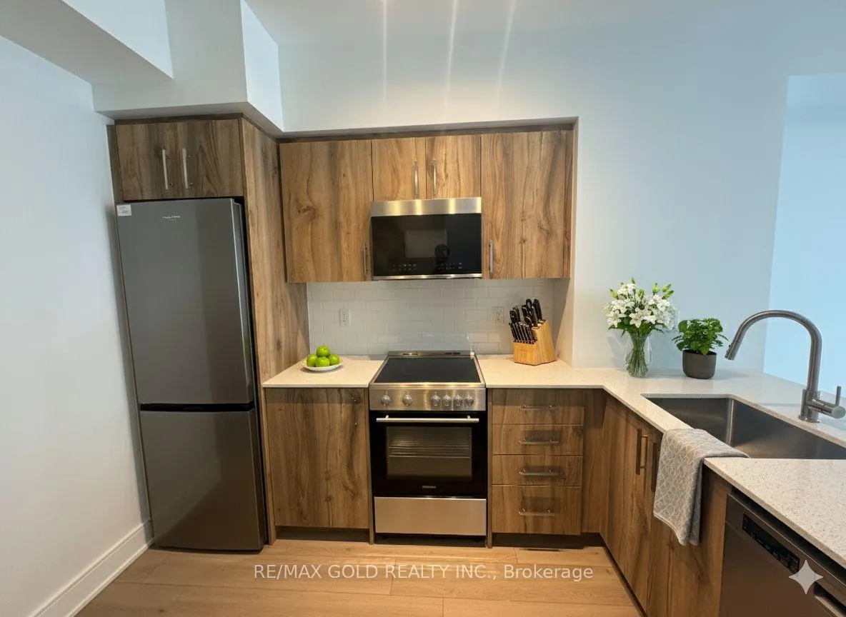 Photo 5 of Unit 1109, 25 Wellington Street S, Kitchener — HOMEH