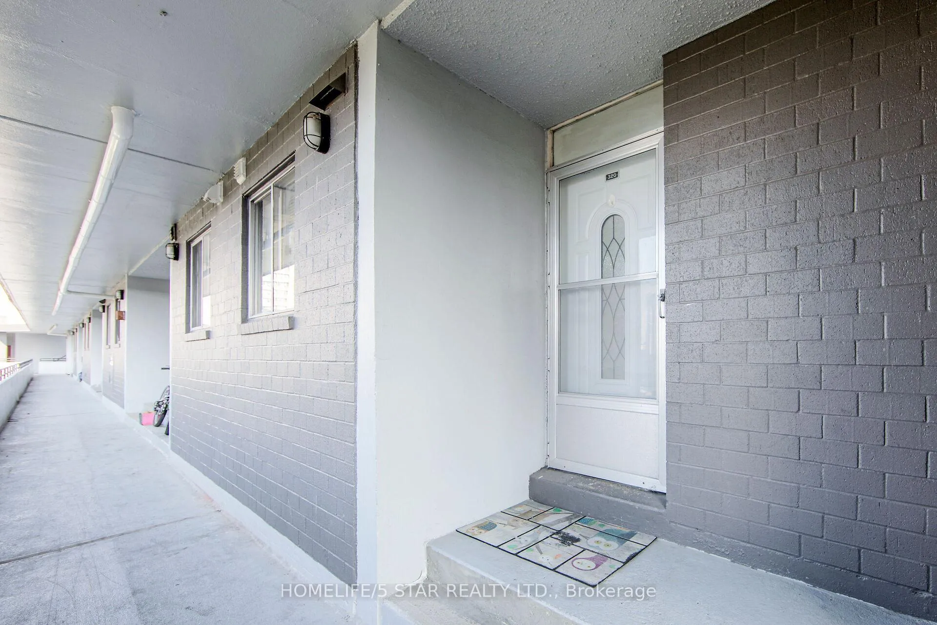 Photo 3 of Unit 320, 5 Sunny Glenway, Toronto, Flemingdon Park — HOMEH