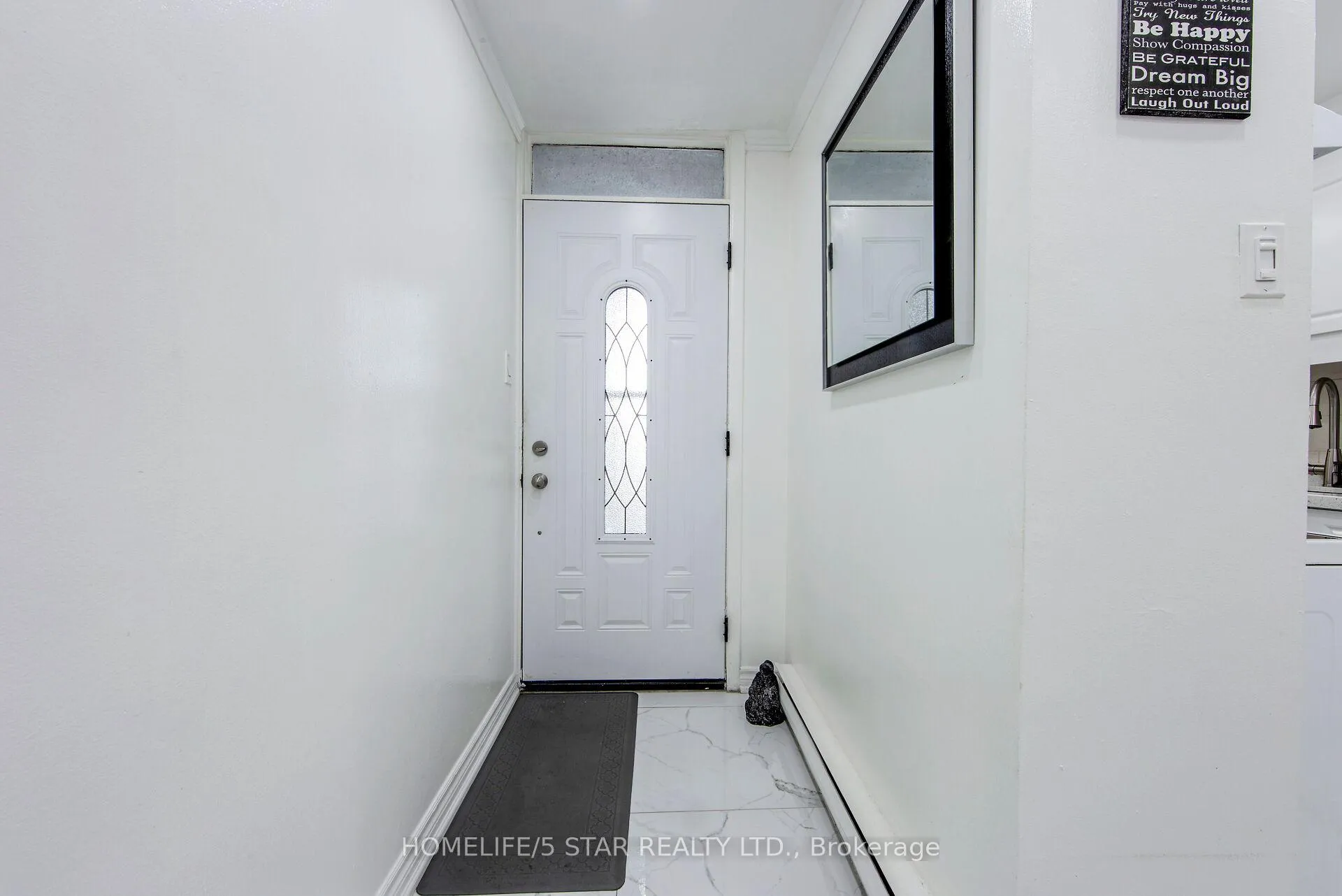 Photo 4 of Unit 320, 5 Sunny Glenway, Toronto, Flemingdon Park — HOMEH